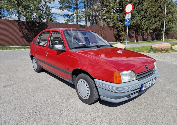 Opel Kadett cena 5500 przebieg: 117000, rok produkcji 1991 z Wrocław małe 137